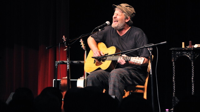“I GOT THE $3-MILLION-PAYCHECK-PER-MOVIE BLUES.” Jeff Daniels rocked the Heyde Center on Nov. 12, a show packed with audience interaction that included bringing locals onstage to dance.