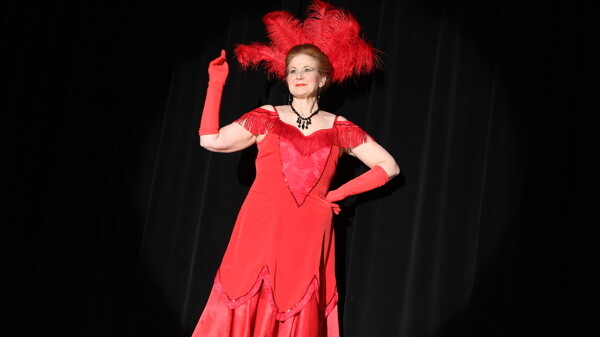it’s so nice to have you back where you belong! Robin Michelsen will perform the title role in the Eau Claire Children’s Theatre’s upcoming production of the classic Broadway musical “Hello, Dolly!”