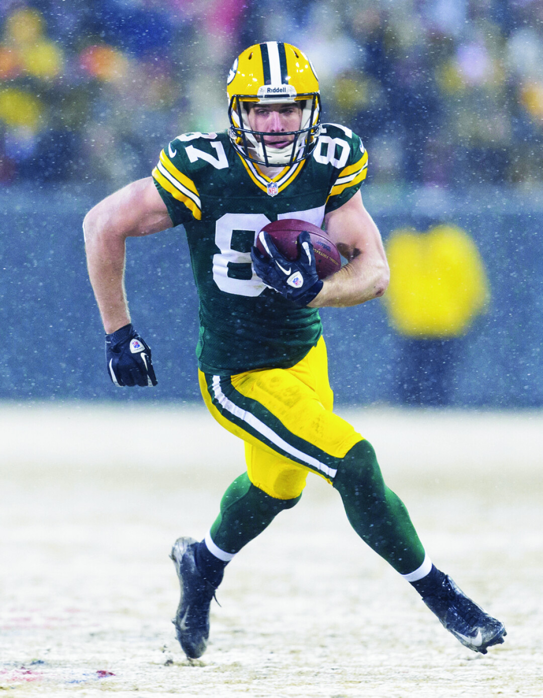 Packers wide receiver Jordy Nelson (right) returns this year, after a torn ACL kept him off the field for the entirety of last year’s regular season.