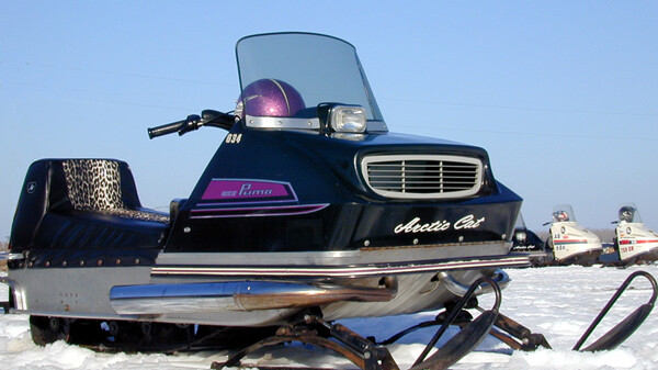 If you like vintage snowmobiles, you have a lot to be happy about today. Details below.