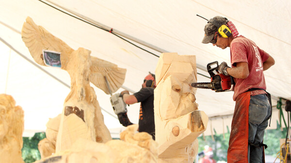 Check out the chain gang at the US Open Chainsaw Sculpture Championship 2014 today – the final day! Details below.