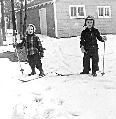 The father and uncle of V1 Photo Editor  Andrea Paulseth go skiing.