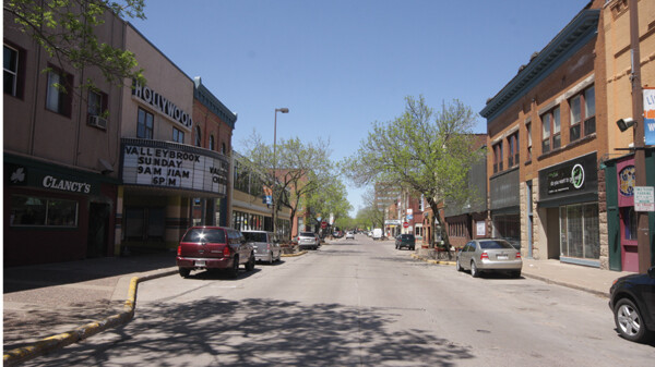 MAIN full horiz - downtown_ec_CMYK.jpg 2012-06-01 15:04:41