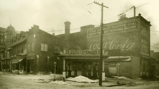 The Eau Claire Coffee Co., a roasting business, operated on  what is now Graham Avenue in the 1920s. Image: 