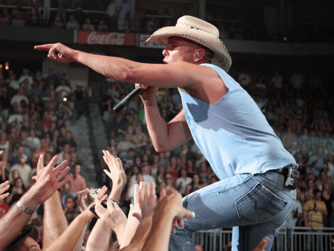 Kenny Chesney will be performing at Country Fest 2016