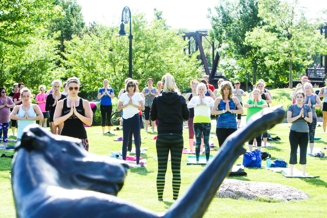 Named after the great dane statue in Phoenix Park, High 5 FREE Yoga meets on Thursdays (5–6pm) and Saturdays (9–10am).