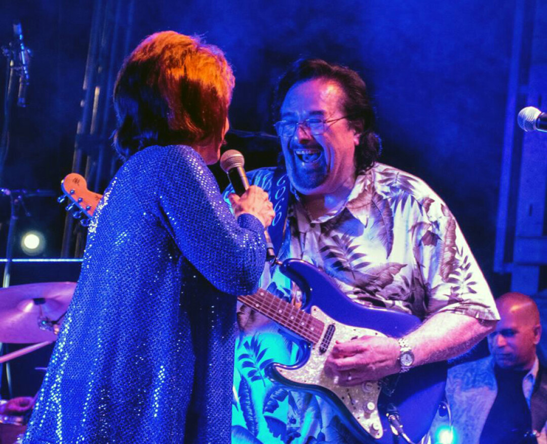 SMILIN’ THROUGH THE BLUES. Shaun Murphy, left, and Coco Montoya at the 2018 Northwoods Blues Festival. 