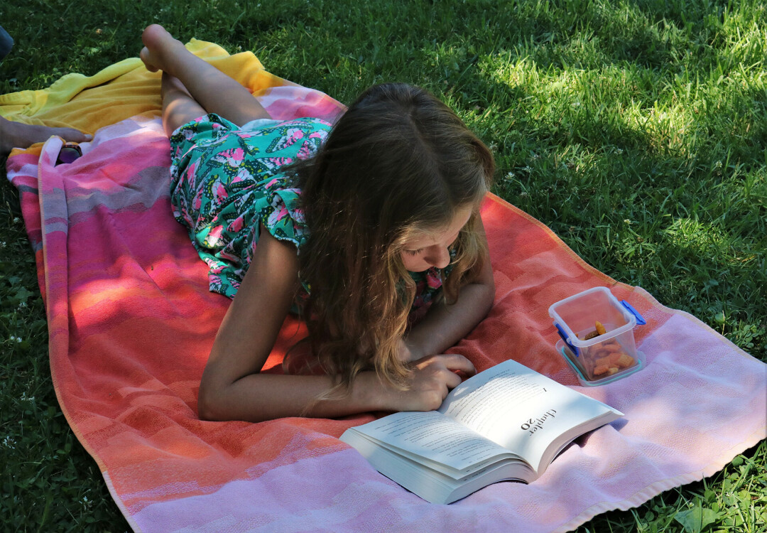 SUMMER READS. Local libraries are hosting fun summer programs for kids of all ages. (Photo via Unsplash)