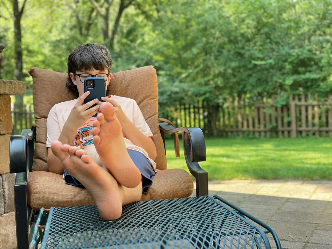 DAD, CAN I HAVE SOME MORE MINUTES? Many parents wonder when their children are ready for digital devices.