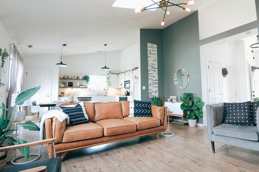 HOME 4 HEALING. Shannon, a retired Altoona School District teacher, co-founded Home 4 Healing after her own experience with Leukemia and all that comes with its diagnosis and treatment, including housing insecurity. (Photo via Unsplash)