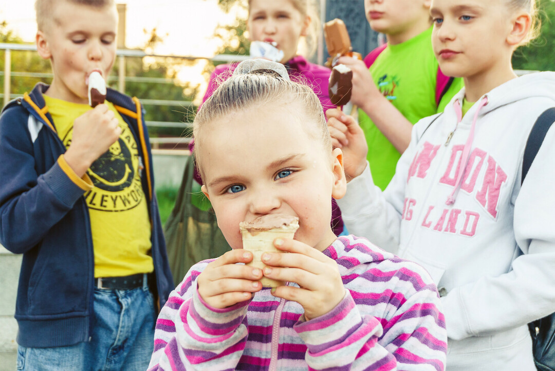 FREE FUN FOR ALL. A collaborative effort across Chippewa Falls is bringing free food and an hour of fun to elementary schools, all summer long. (Photo via Unsplash)