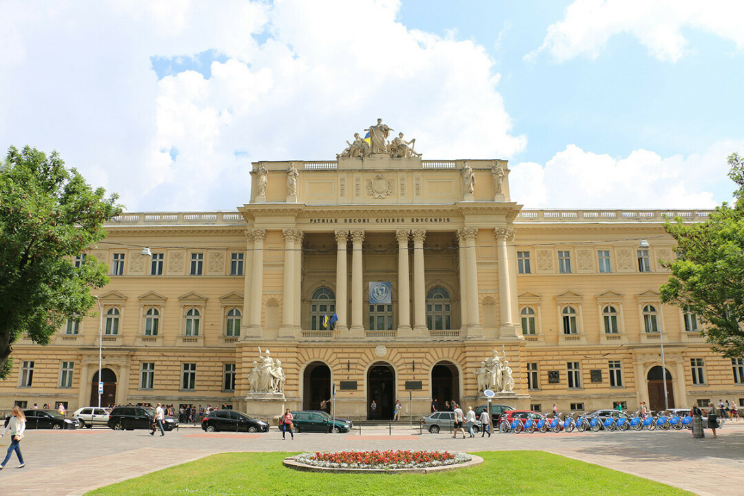 The main building of the  Ivan Franko National University of Lviv in Ukraine. (Photo by XX | CC)