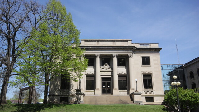 MAIN full horiz - City Hall.jpg 2012-05-03 15:34:19
