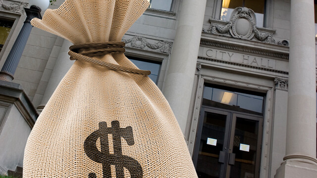 MAIN full horiz - CityHallMONEYBAG.jpg 2011-11-02 11:11:28