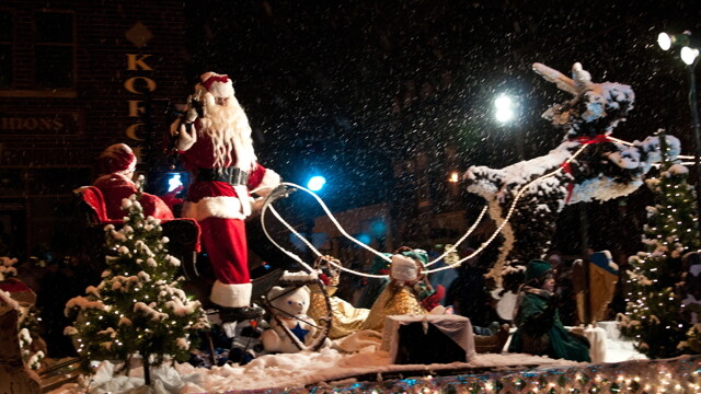 MAIN full horiz - Bridge to Wonderland (2011) 33 Check out the 25th Annual Bridge to Wonderland Parade in Chippewa Falls tonight. Details below!