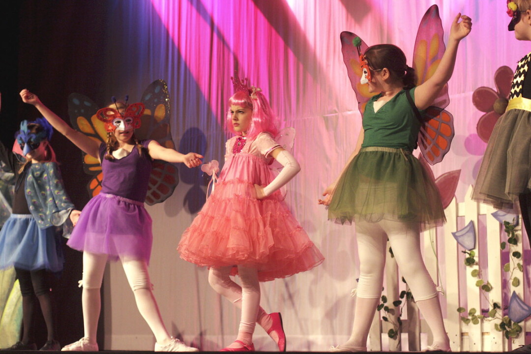 eau claire children&rsquo;s theatre  production of &lsquo;pinkalicious&rsquo;